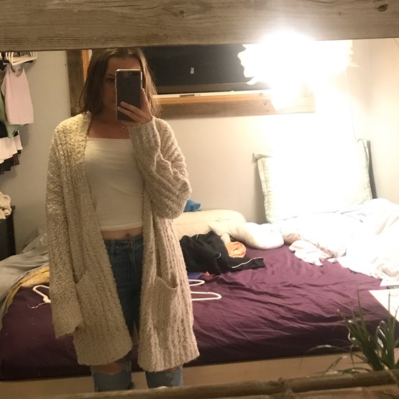 EXTREMELY soft and cozy cardigan - Picture 3 of 3